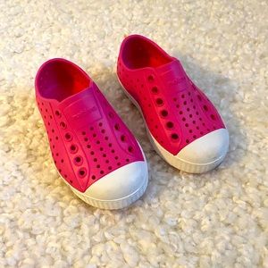 Native Toddler Shoes - Pink size 6